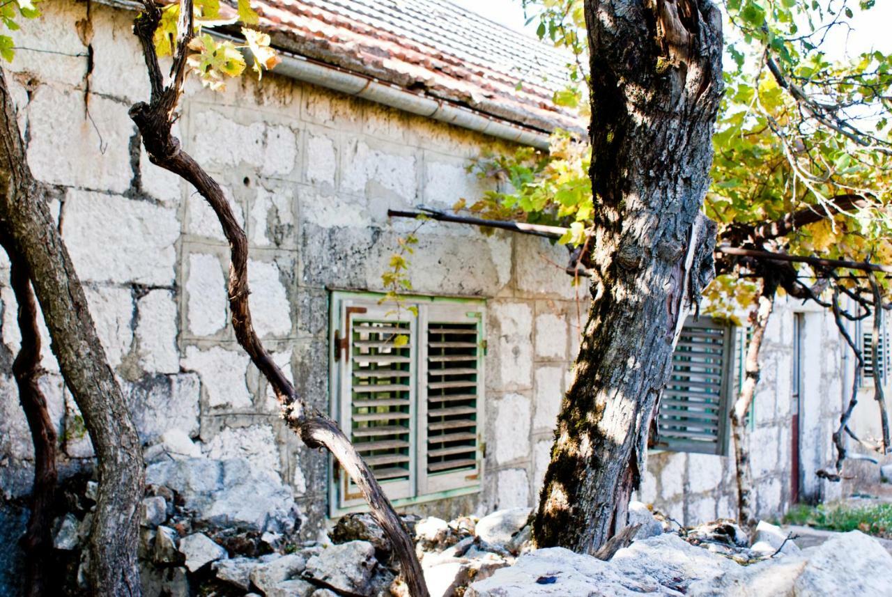 Short Street Apartments Kastela Exterior photo